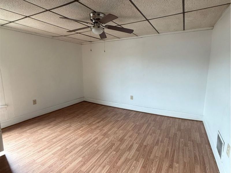 3412 & 3414 Monroe Street , Bellaire, OH 43906 Photo 15