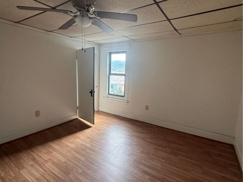 3412 & 3414 Monroe Street , Bellaire, OH 43906 Photo 16