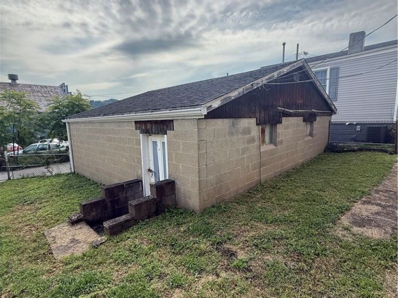 3412 & 3414 Monroe Street , Bellaire, OH 43906 Photo 7