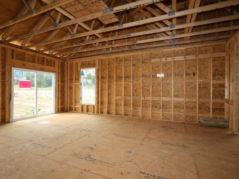 540 Creekside Loop S, Pataskala, OH 43062 Photo 3