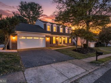 6121 WINNEPEG DRIVE, BURKE, VA 22015