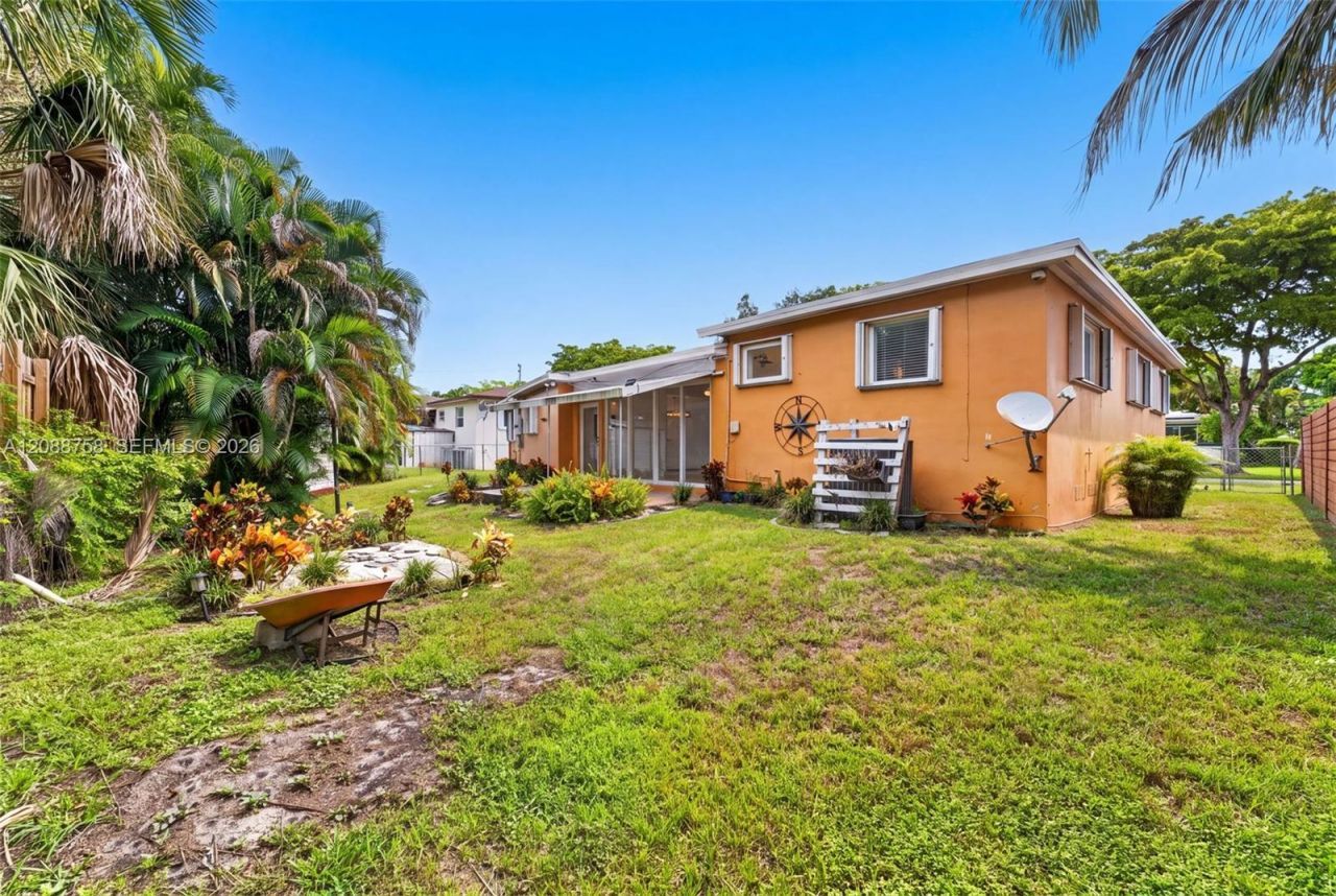 12140 NE Miami Ct, North Miami, FL 33161 Photo