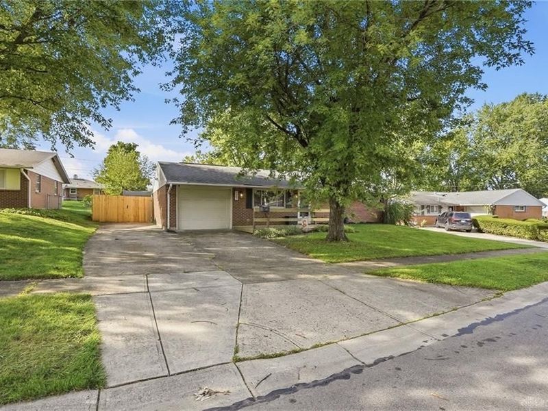 4982 Tewkesbury Drive, Huber Heights, OH 45424 Photo 3