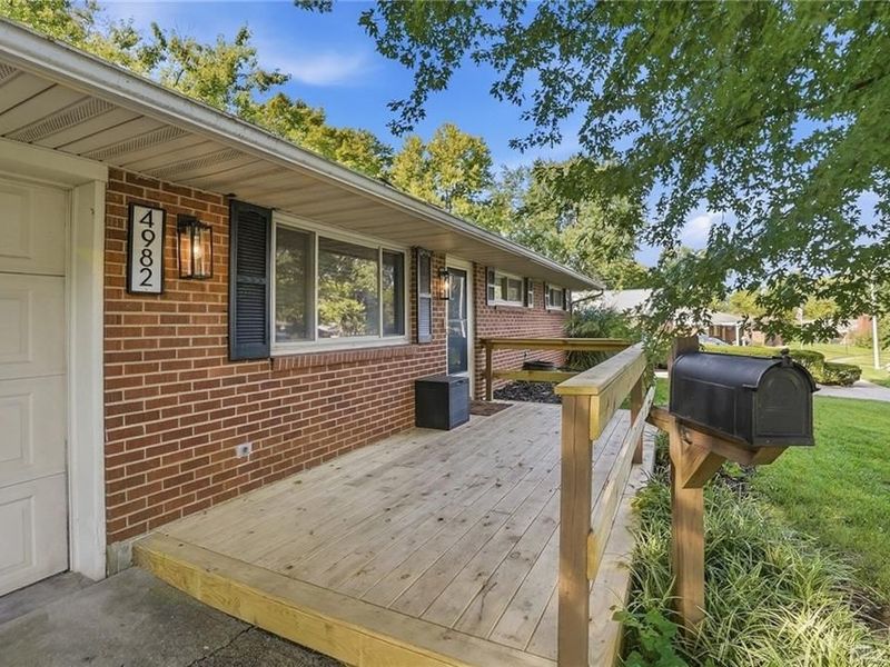 4982 Tewkesbury Drive, Huber Heights, OH 45424 Photo 4