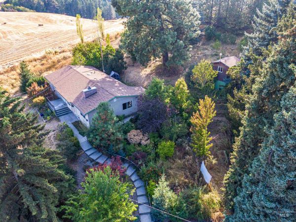 1177 Teare Rd, Moscow, ID 83843