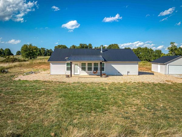 Compton, AR 72624