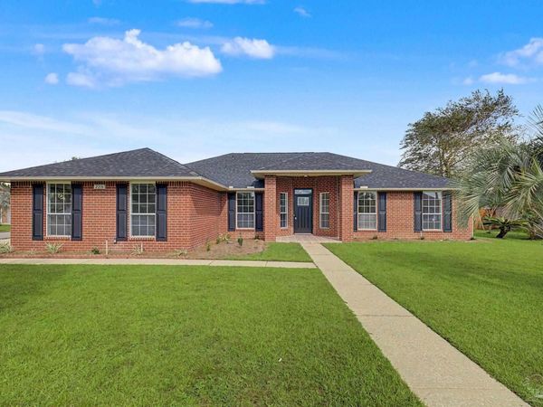 2216 Blue Lake Dr, Pensacola, FL 32506