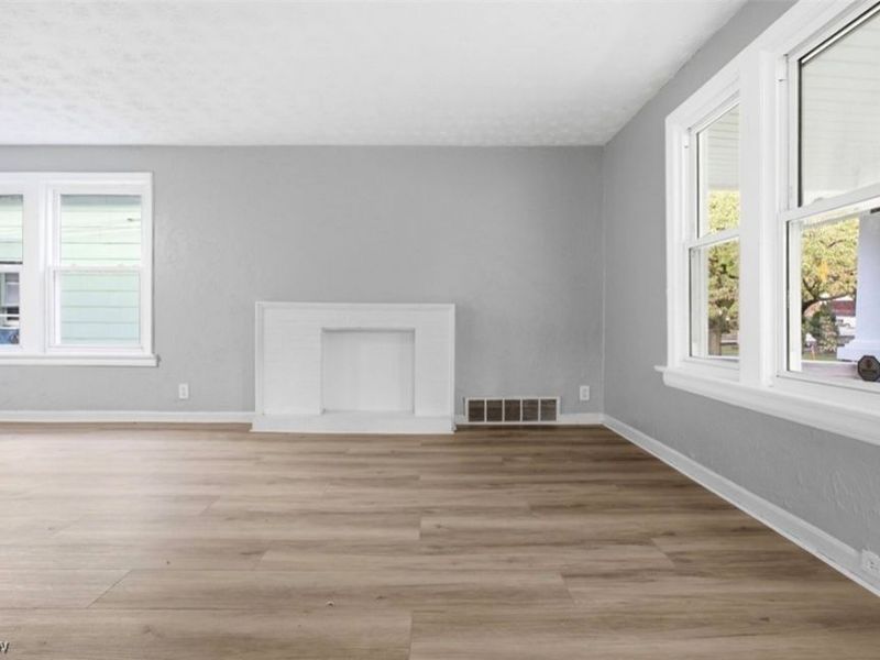 12000 Soika , Cleveland, OH 44120 Photo 10