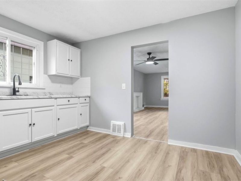 12000 Soika , Cleveland, OH 44120 Photo 17