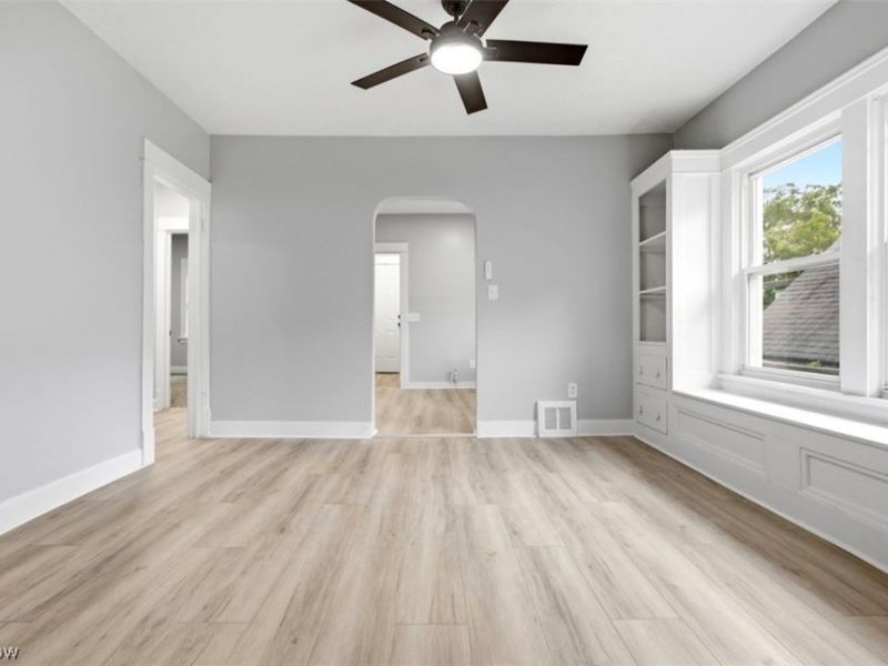 12000 Soika , Cleveland, OH 44120 Photo 25