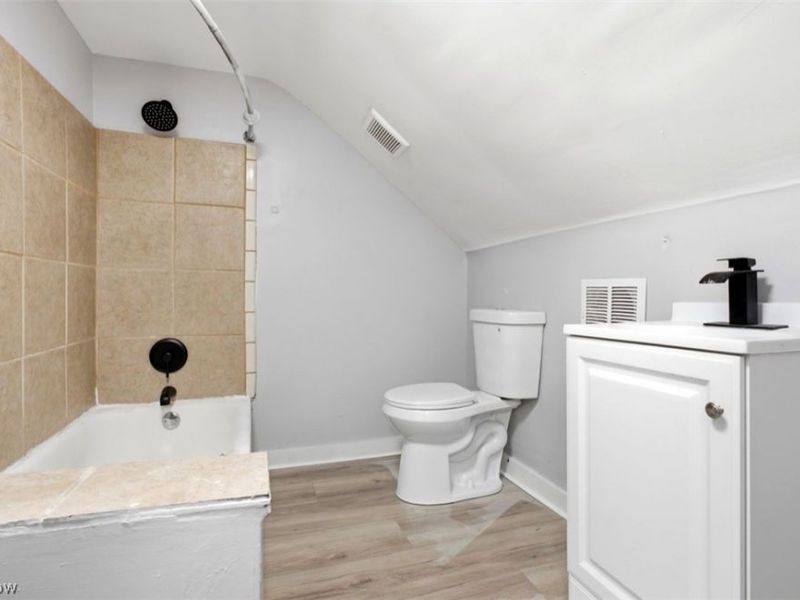 12000 Soika , Cleveland, OH 44120 Photo 40