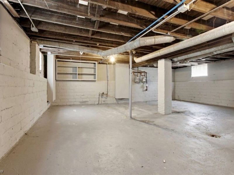 12000 Soika , Cleveland, OH 44120 Photo 42