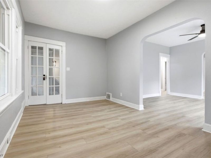 12000 Soika , Cleveland, OH 44120 Photo 5