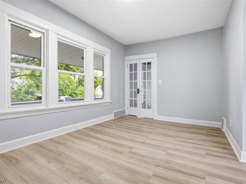 12000 Soika , Cleveland, OH 44120 Photo 6