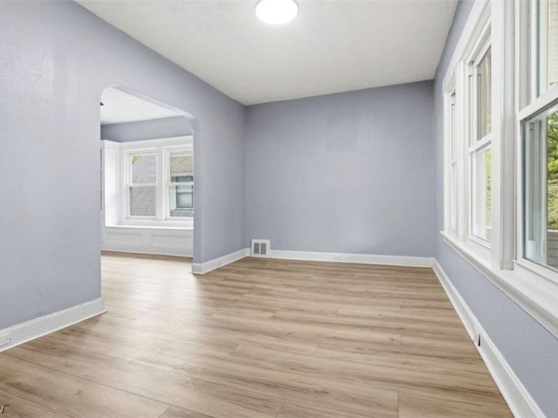 12000 Soika , Cleveland, OH 44120 Photo 8