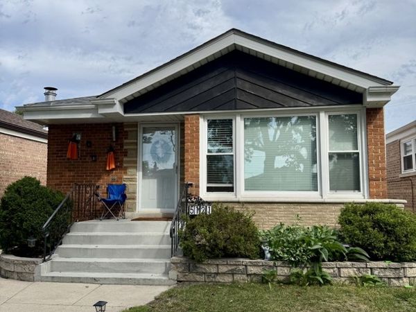 5121 S New England Avenue, Unit G, Chicago, IL 60638