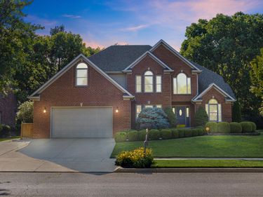 3049 Old Field Way, Lexington, KY 40513