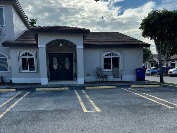 18861 NW 86TH COURT, Unit 3901, HIALEAH, FL 33015