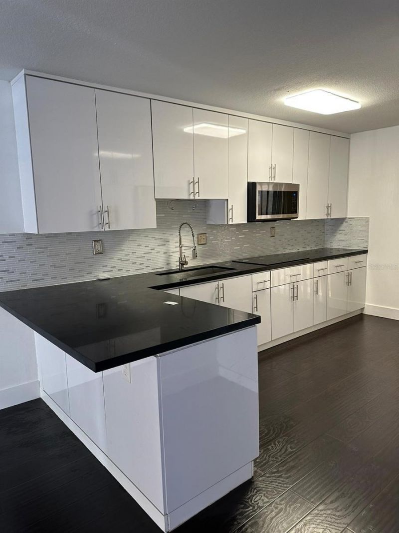 18861 NW 86th Court, Unit 3901, Hialeah, FL 33015 Photo