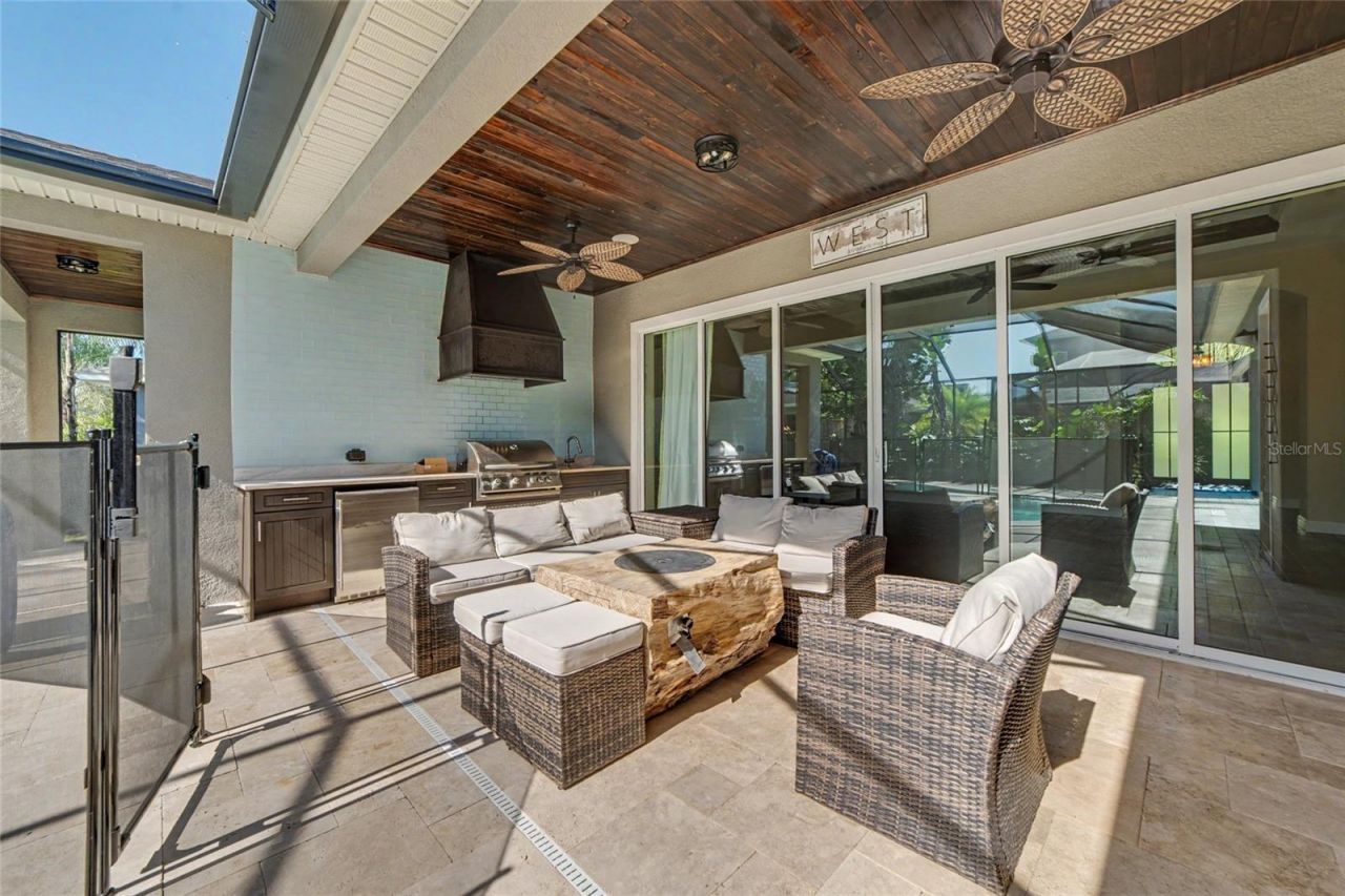 5806 Shell Ridge Drive, Lithia, FL 33547 Photo