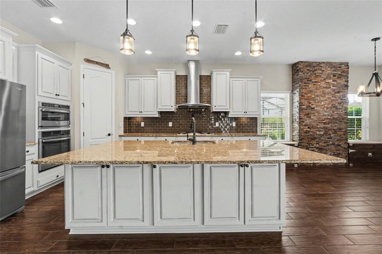 5806 Shell Ridge Drive, Lithia, FL 33547 Photo