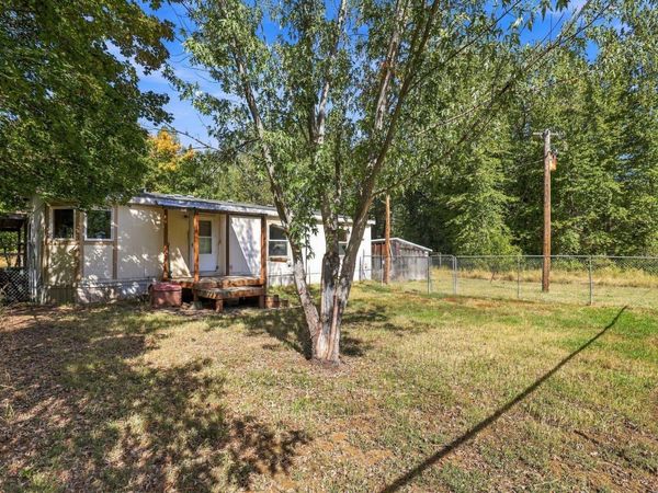 4312 A Grote Rd, Clayton, WA 99110