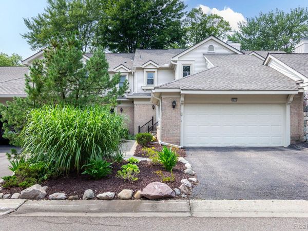 7671 DANBURY Circle , West Bloomfield Township, Mi 48322