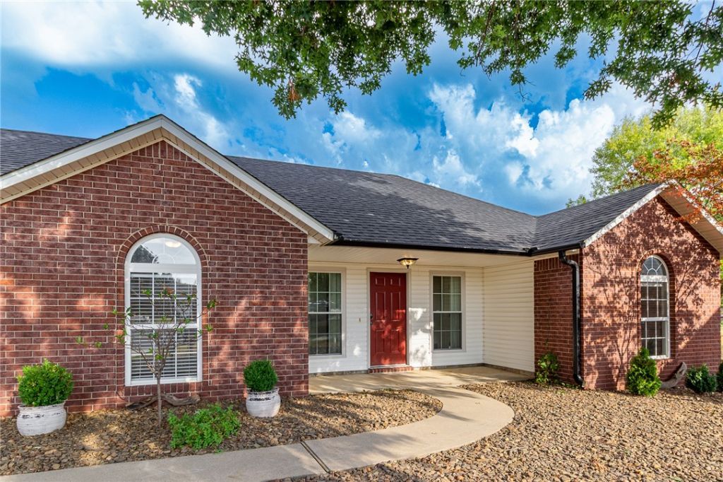 2011 W Sumac Street, Rogers, AR 72758 Main Photo