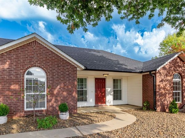 2011 W Sumac Street , Rogers, AR 72758