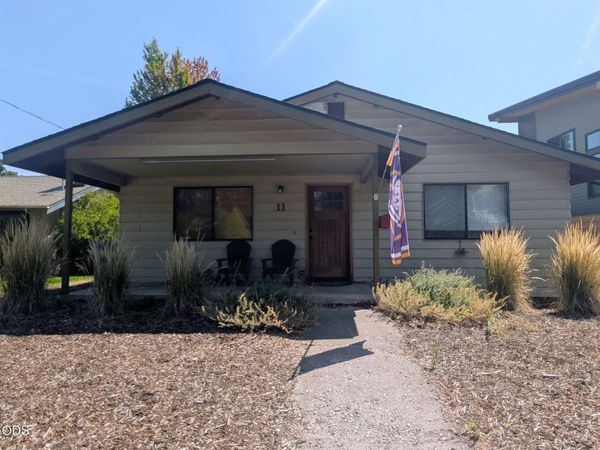1114 NW Columbia Street, Bend, OR 97703