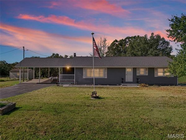 621 College Heights Road, De Soto, MO 63020