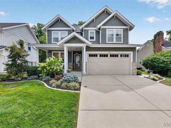 146 Girard Place, Kirkwood, MO 63122