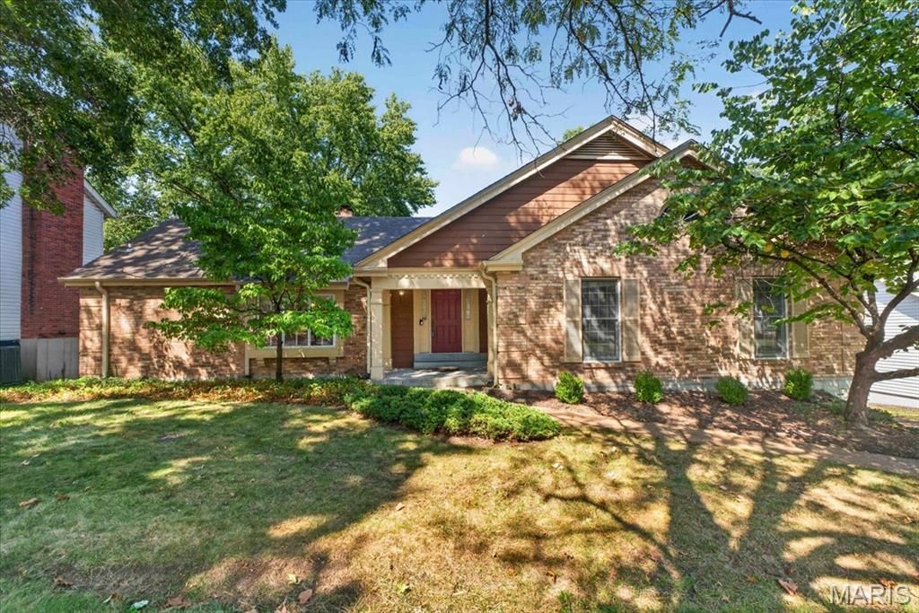 1573 Carman Valley Drive, Ballwin, MO 63021 Main Photo