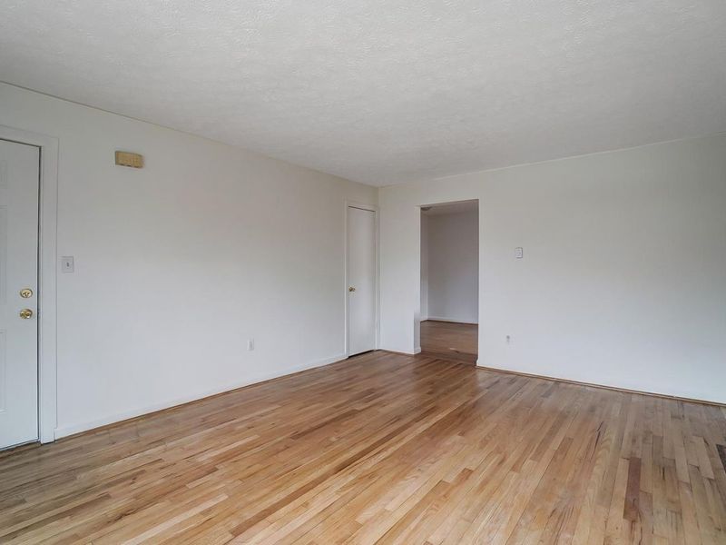 2521 Flanigan Court, Cincinnati, OH 45239 Photo 5