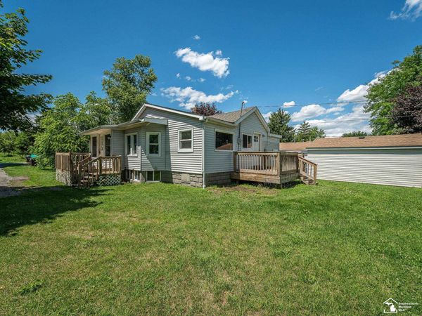 13054 Race Street, South Rockwood, MI 48179