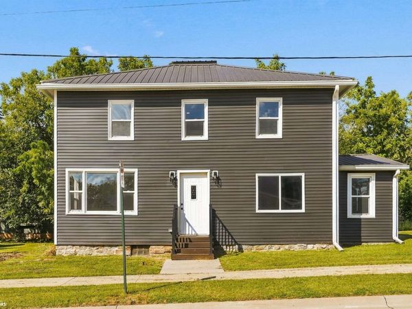 305 W Henry Street, Mount Pleasant, IA 52641