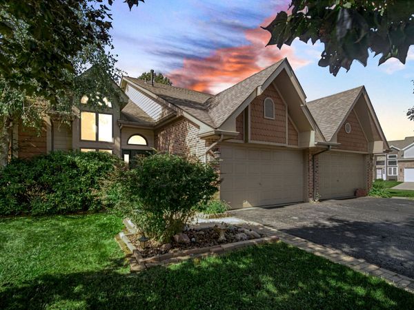 1486 Lake Street , Hobart, IN 46342