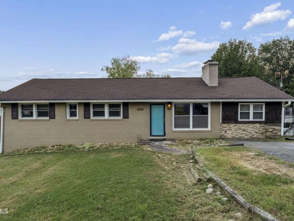 3648 Crest Road, Kingsport, TN 37664