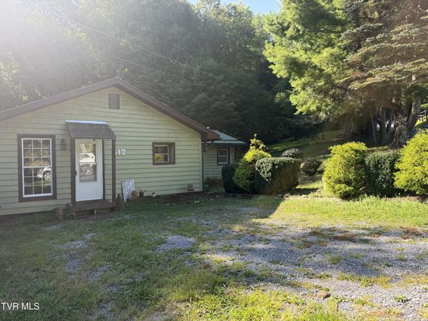 517 Burbank Road, Roan Mountain, TN 37687