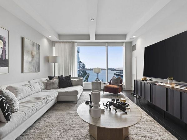 150 Seaport Blvd, Unit 6D, Boston, MA 02210