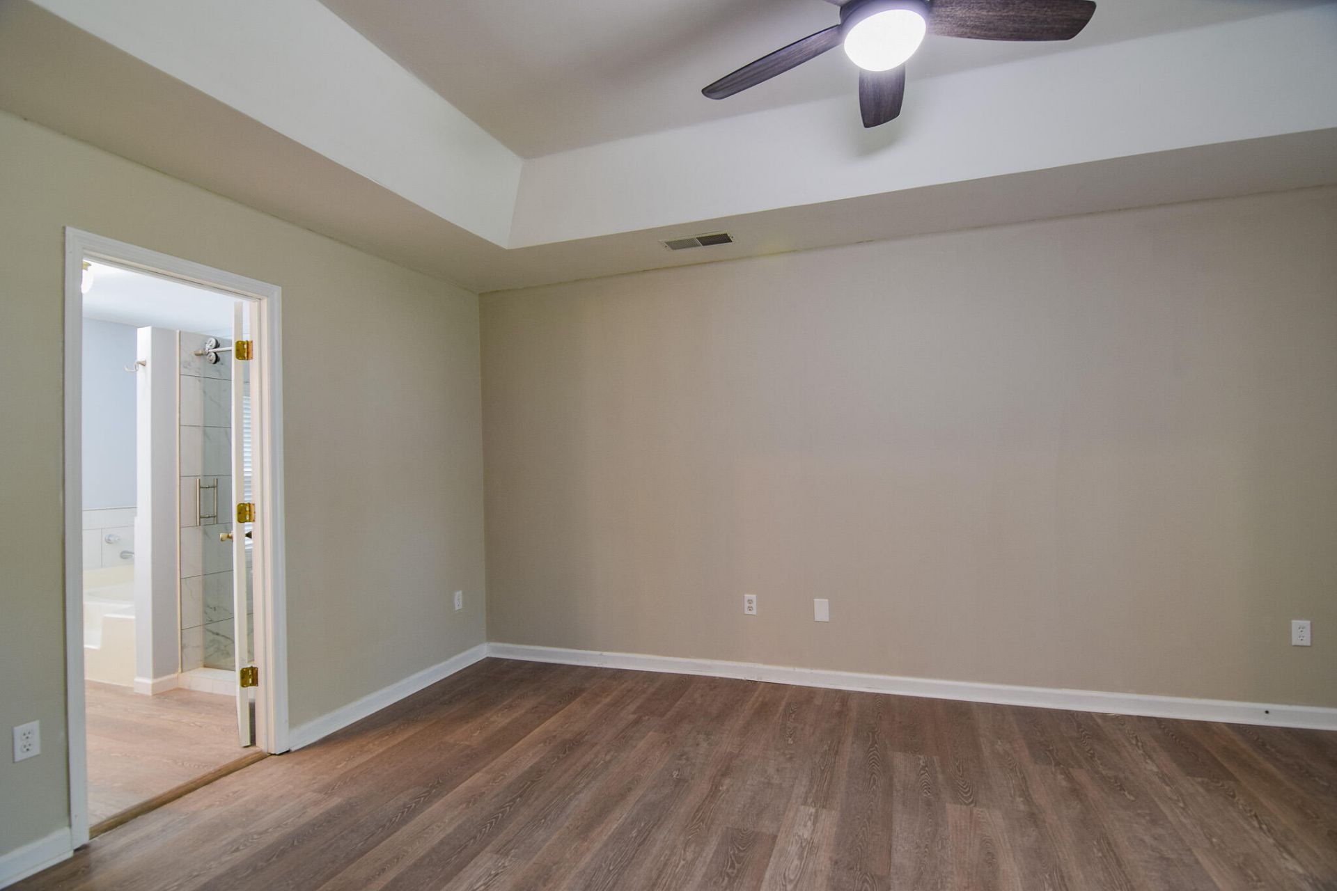 5407 Blufton Court Photo 11