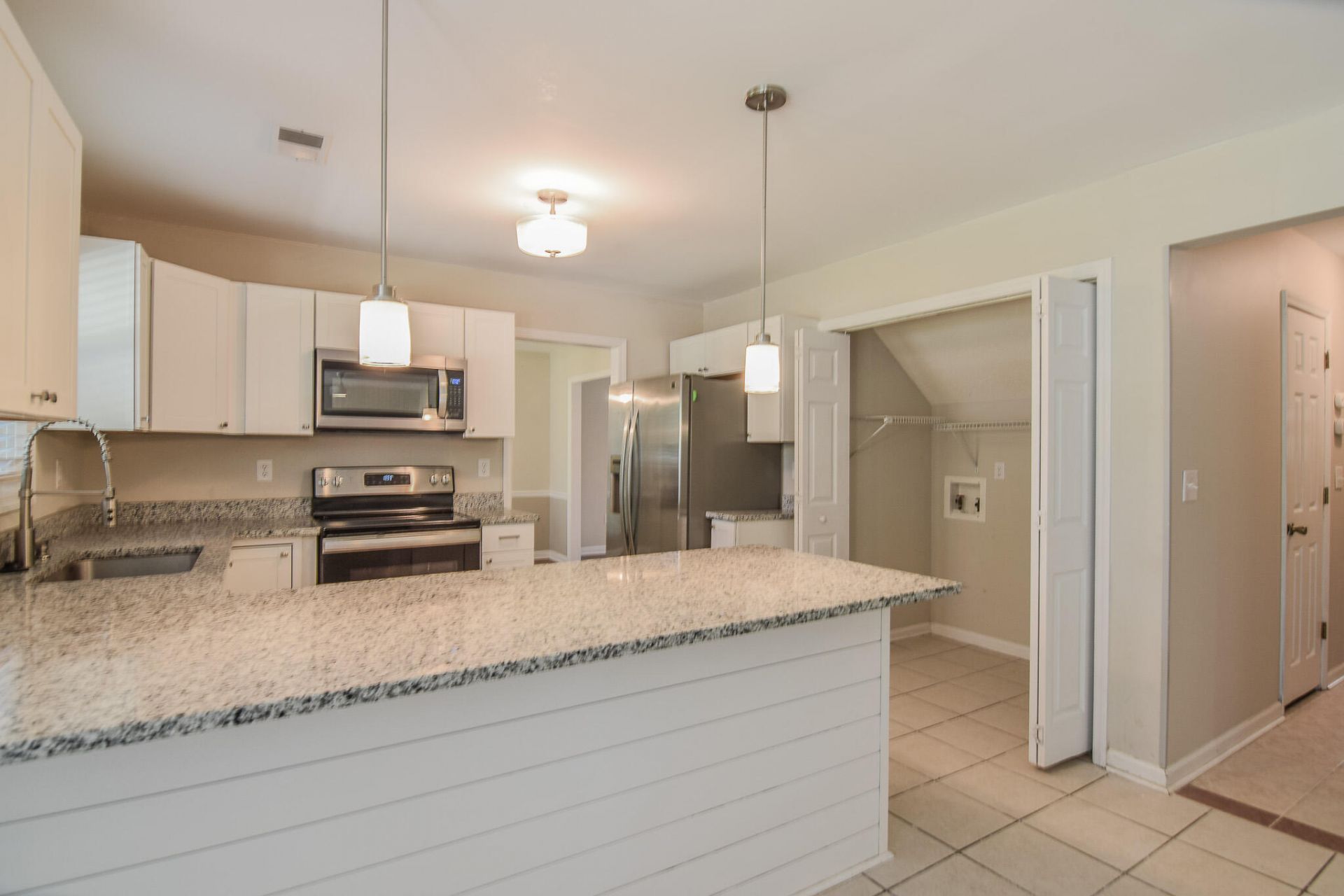 5407 Blufton Court Photo 6