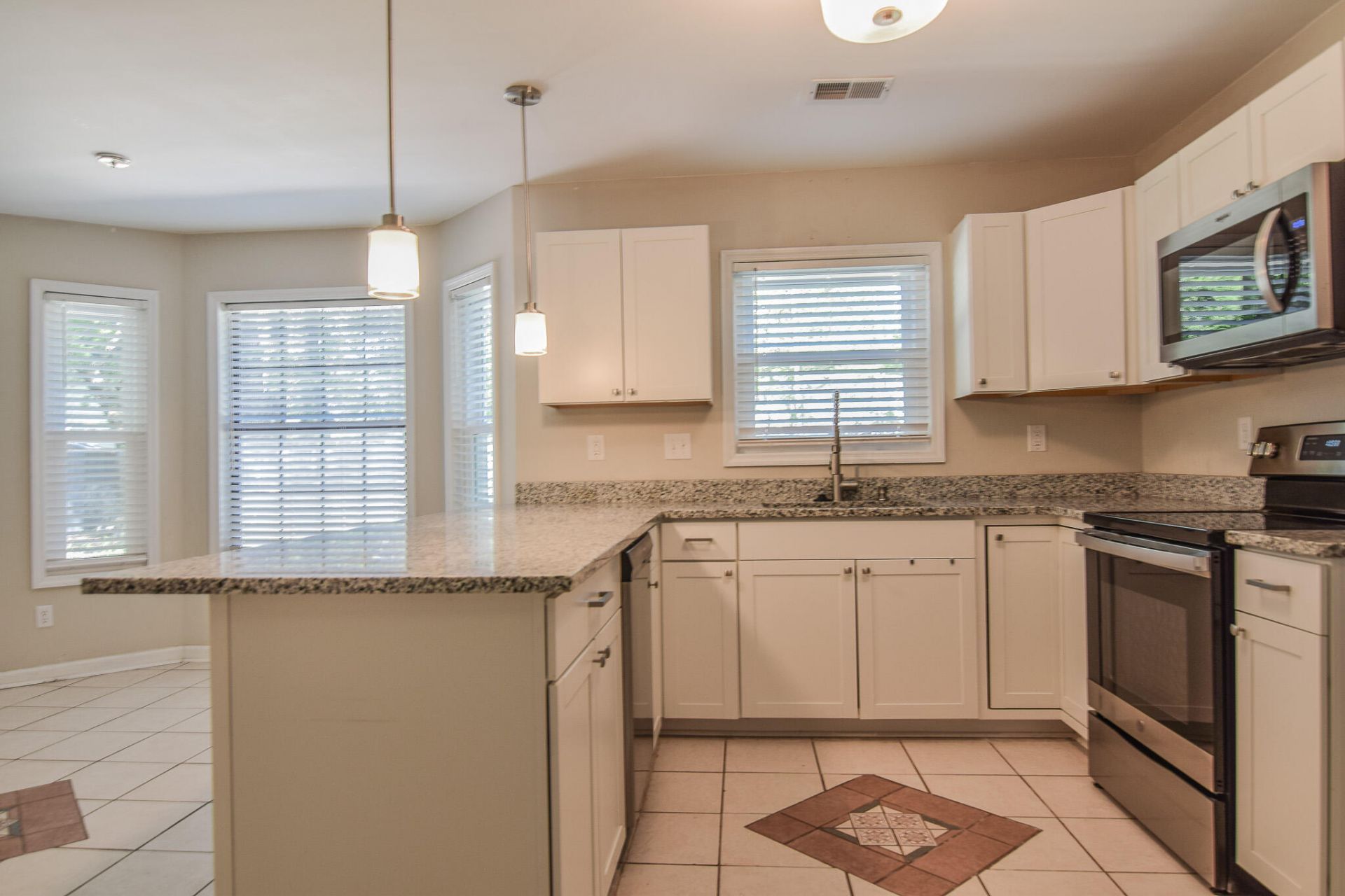 5407 Blufton Court Photo 7