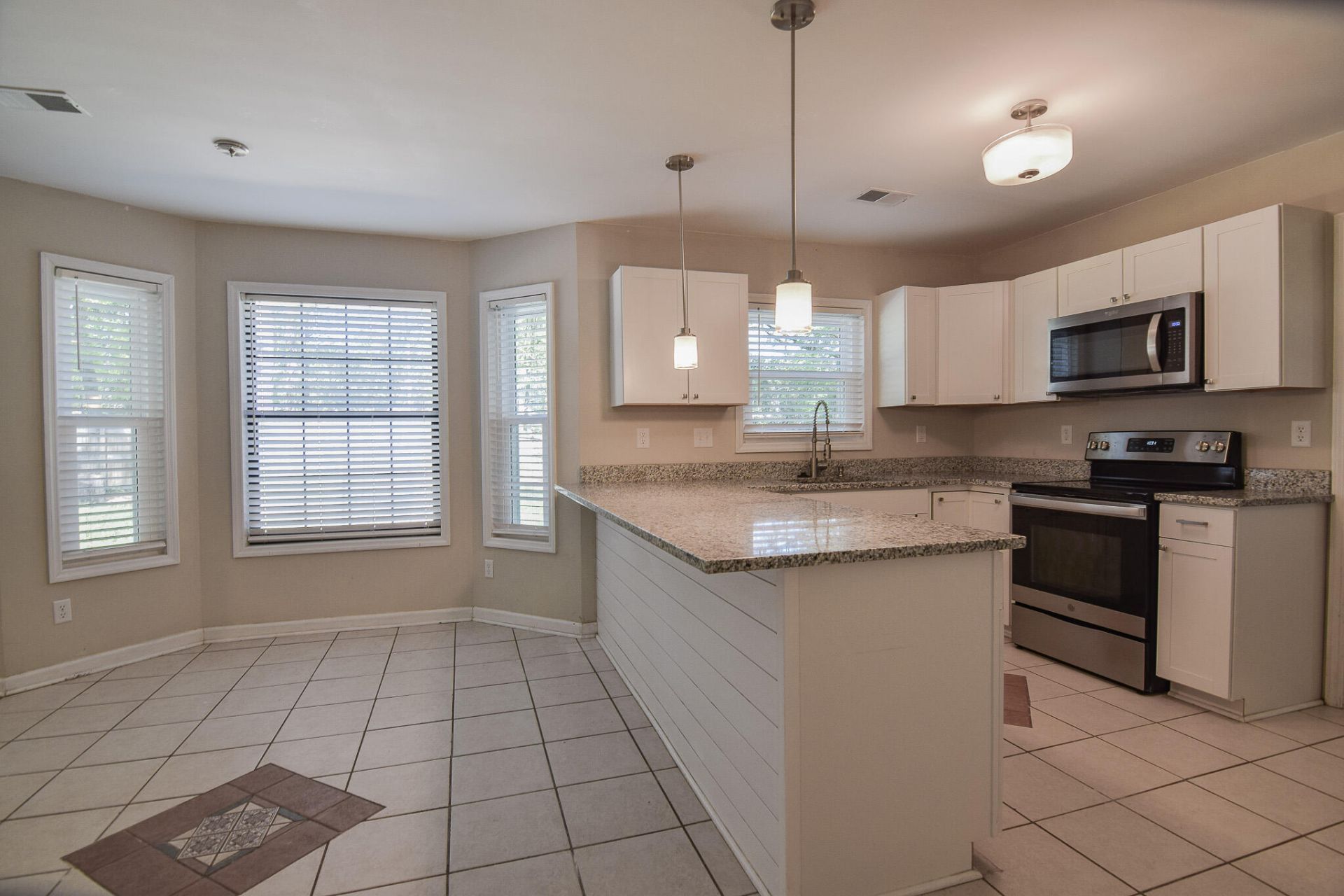 5407 Blufton Court Photo 8