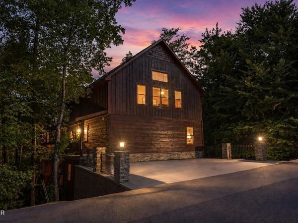 3521 Sand Ridge Way , Pigeon Forge, TN 37863