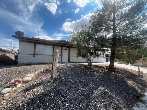 6311 Newville Avenue, Las Vegas, NV 89103