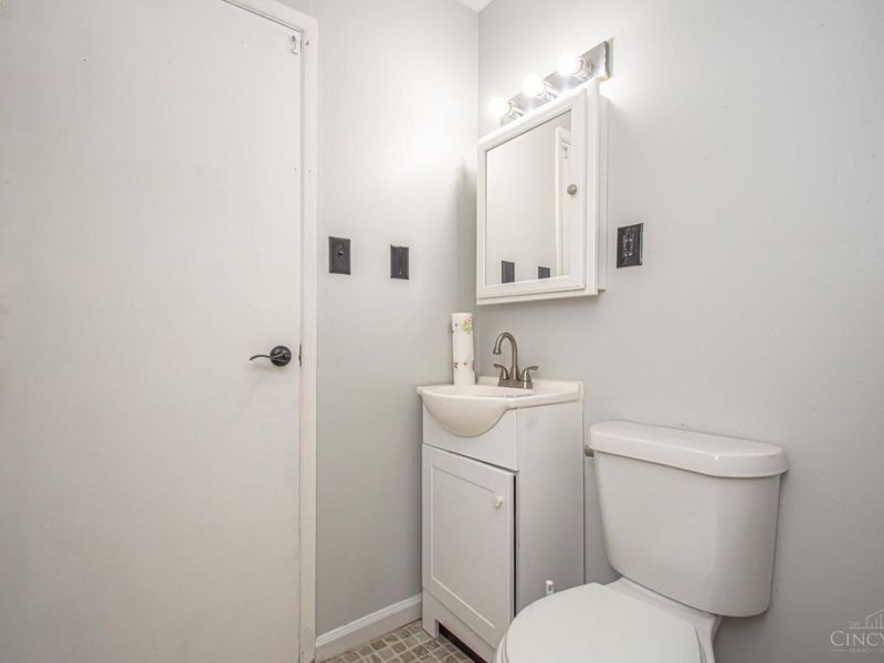 1482 Cobblestone Street, Riverside, OH 45432 Photo 12