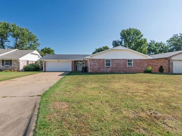 14 Arapaho Drive, Shawnee, OK 74801