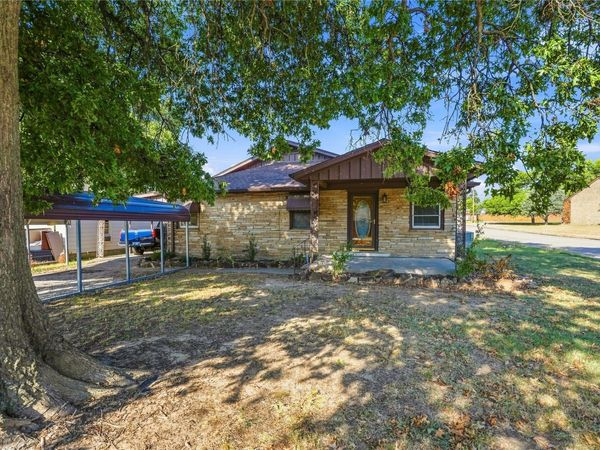 1217 N Oklahoma Avenue , Claremore, OK 74017