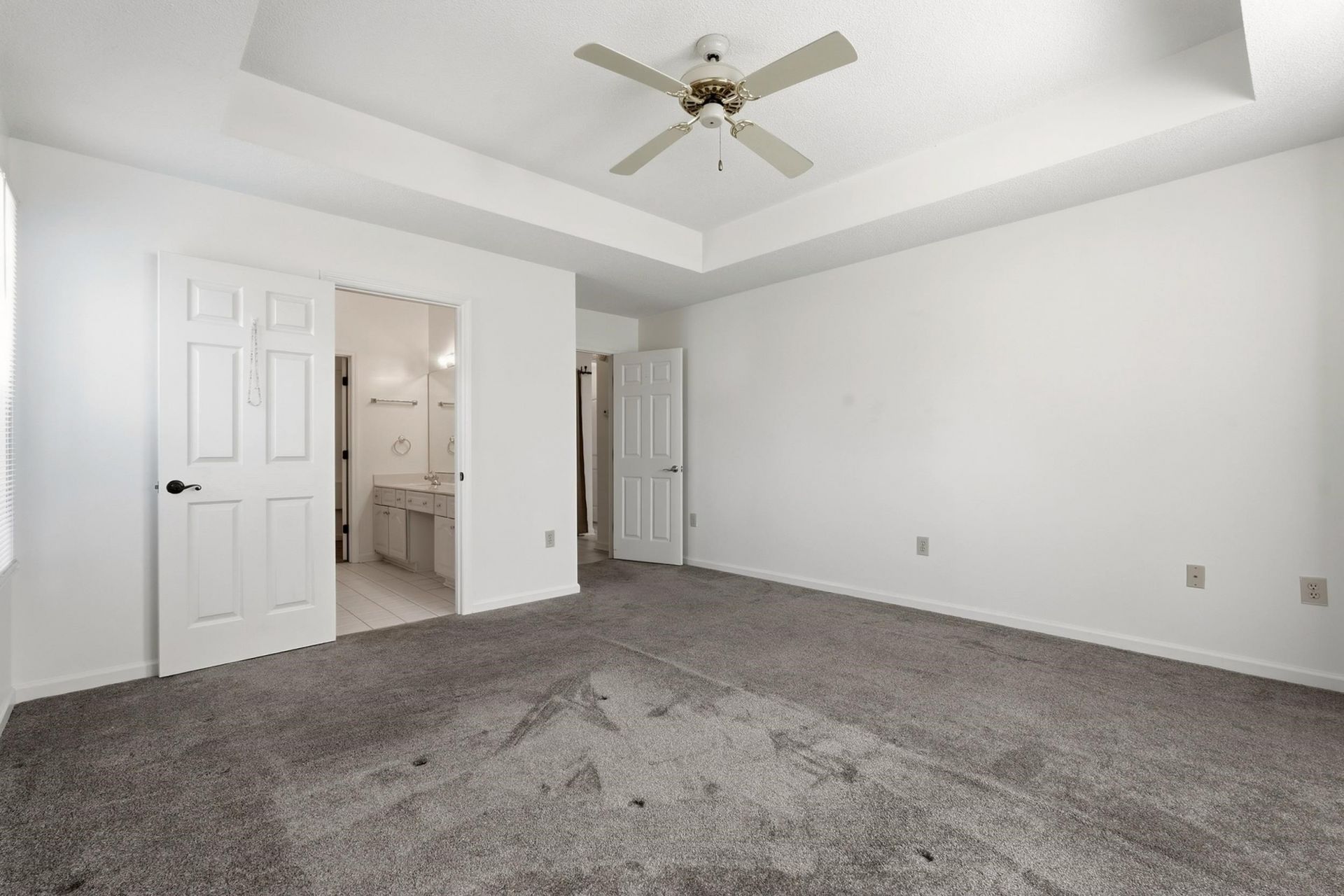 3943 Lochview Dr. Photo 12